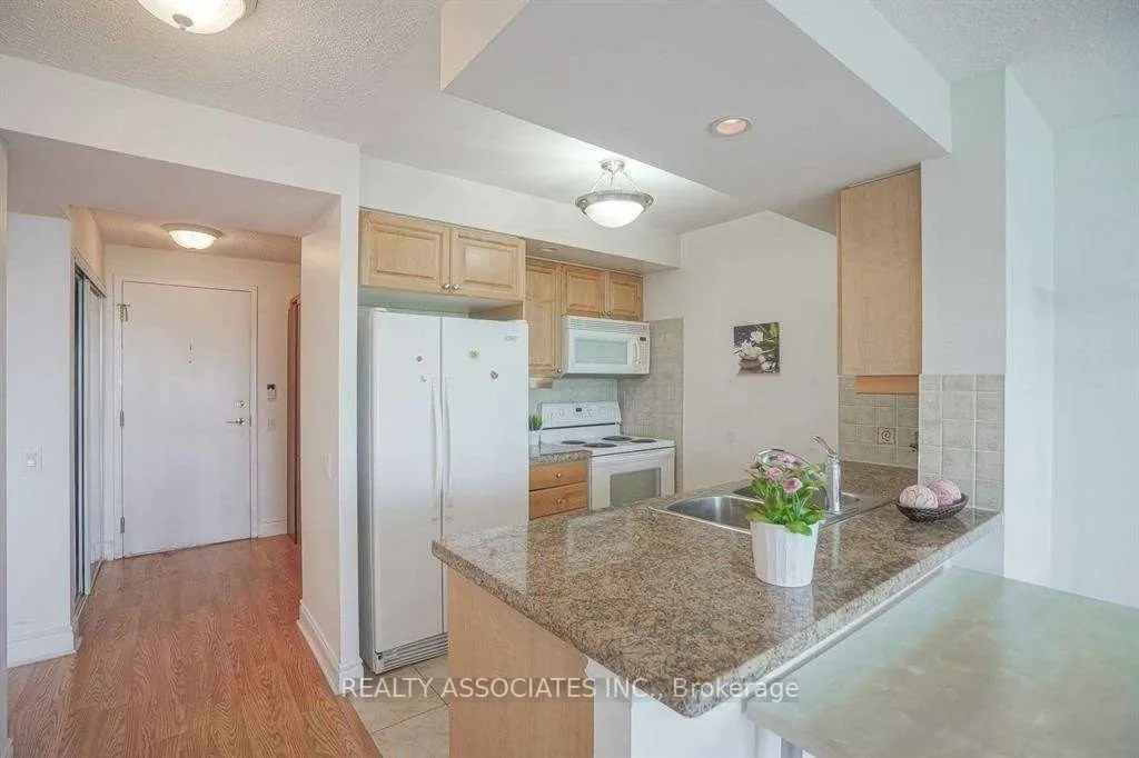 10 Northtown Way, #1913