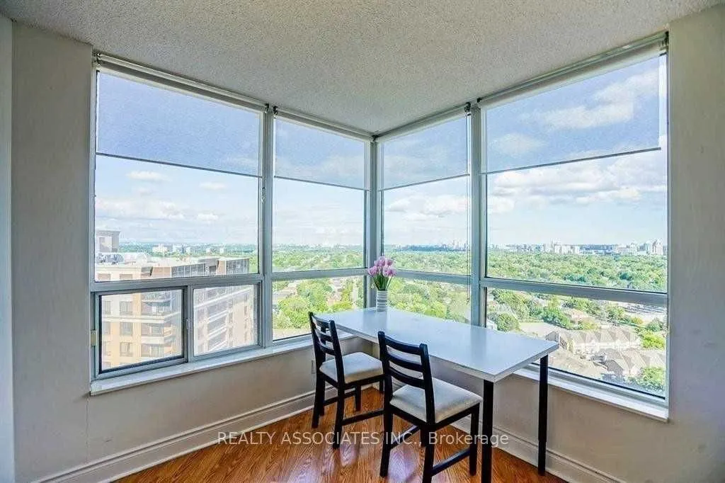 10 Northtown Way, #1913