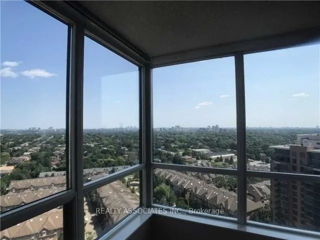 10 Northtown Way, #1913