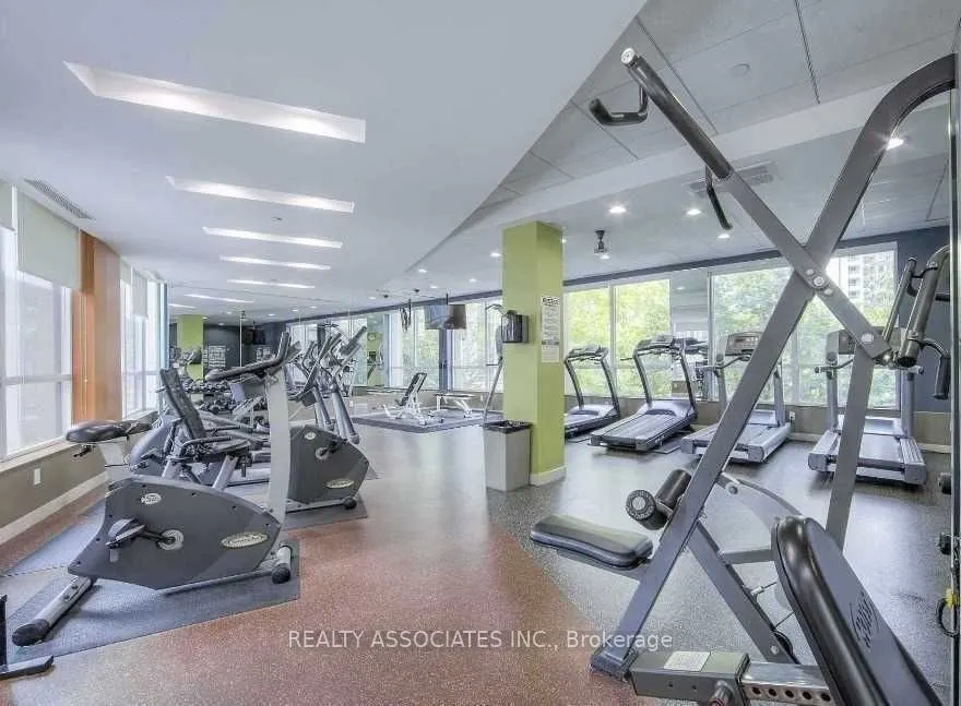 10 Northtown Way, #1913