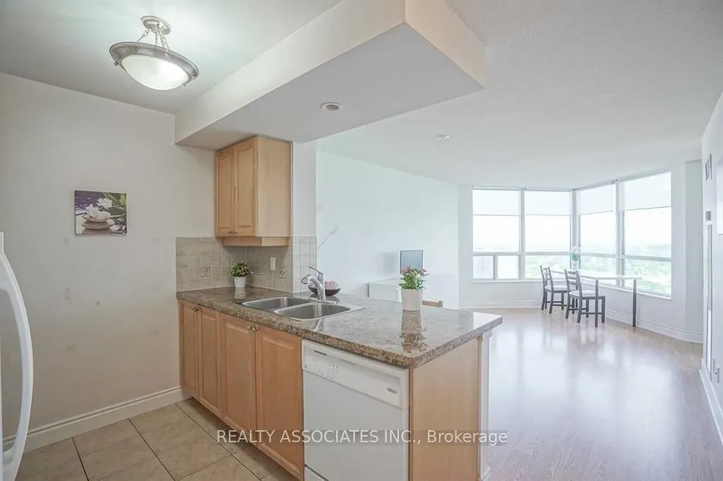 10 Northtown Way, #1913