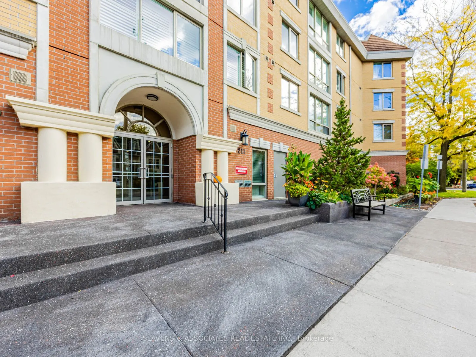 211 Randolph Road, #216