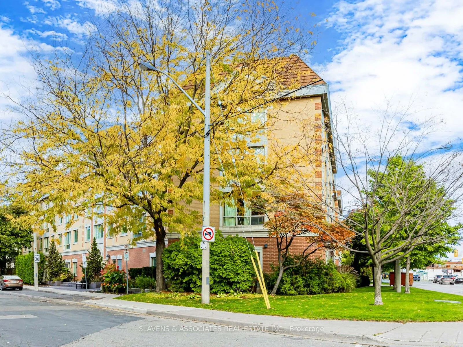 211 Randolph Road, #216