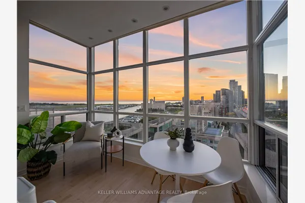 410 Queens Quay W, #UPH3