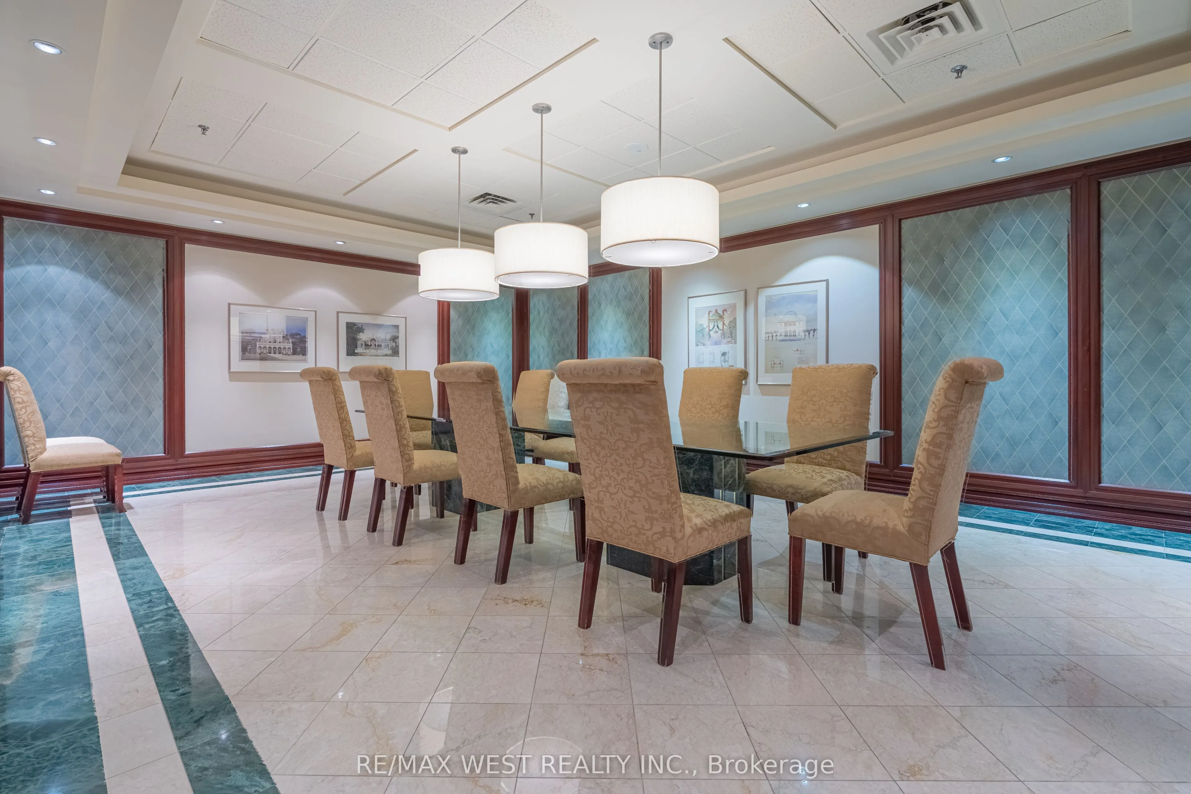 1001 Bay Street, #2002