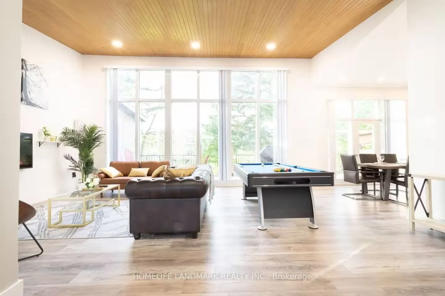 12 Blue Forest Drive