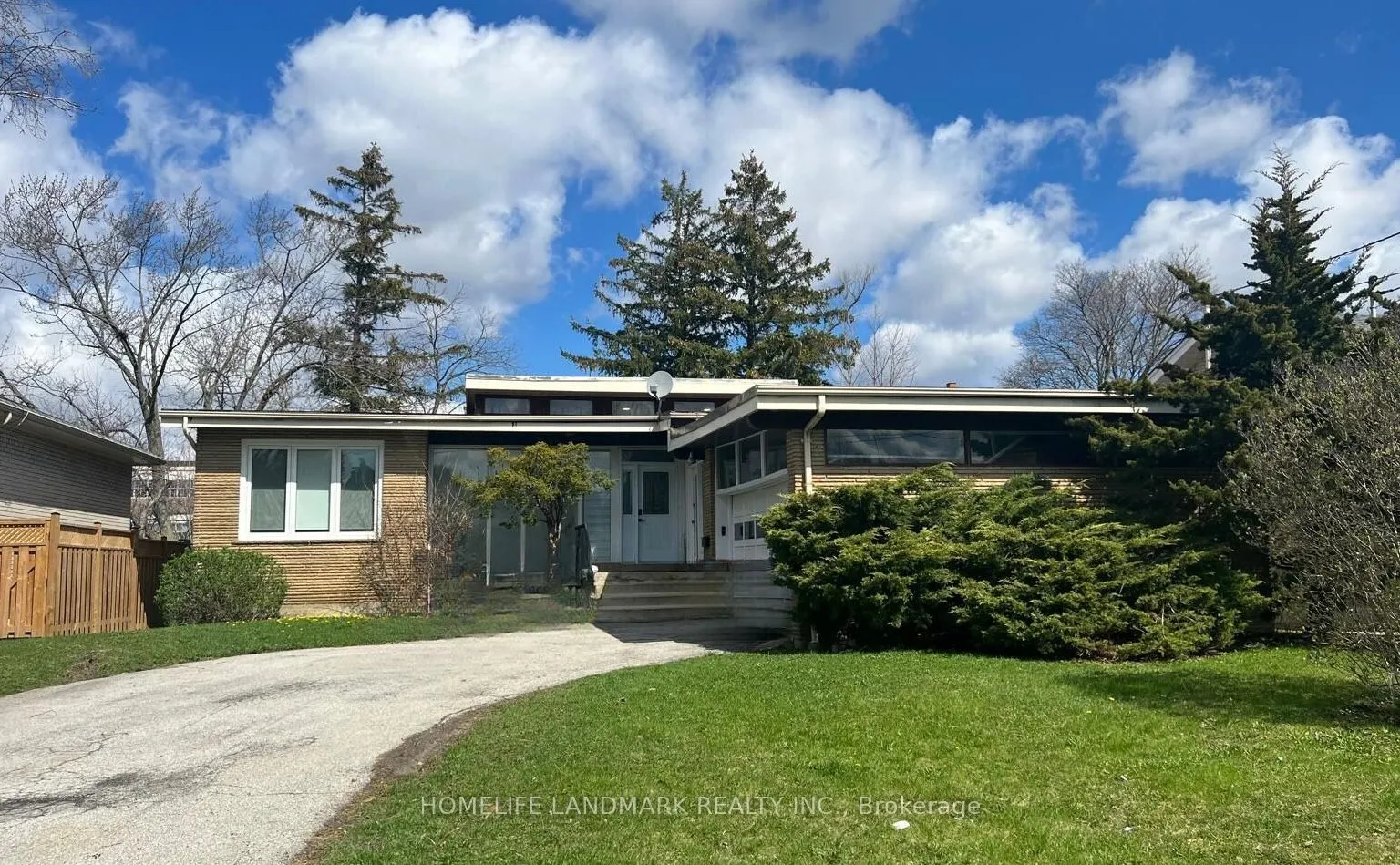 12 Blue Forest Drive