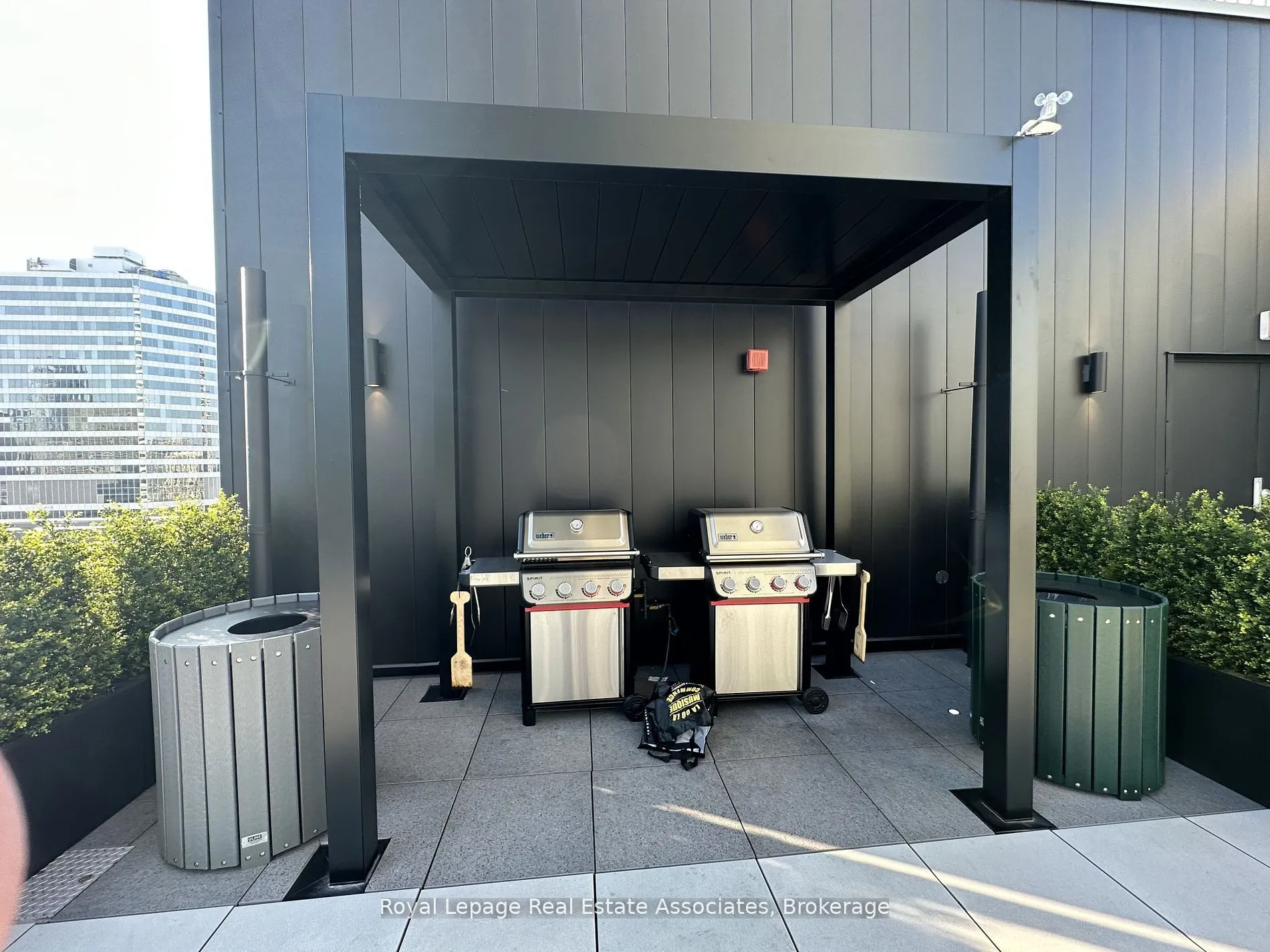 220 Victoria Street, #1206