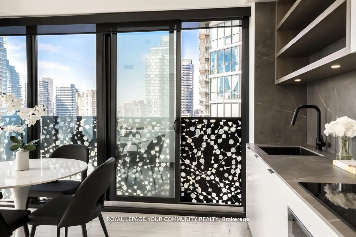 55 Charles Street E, #1706