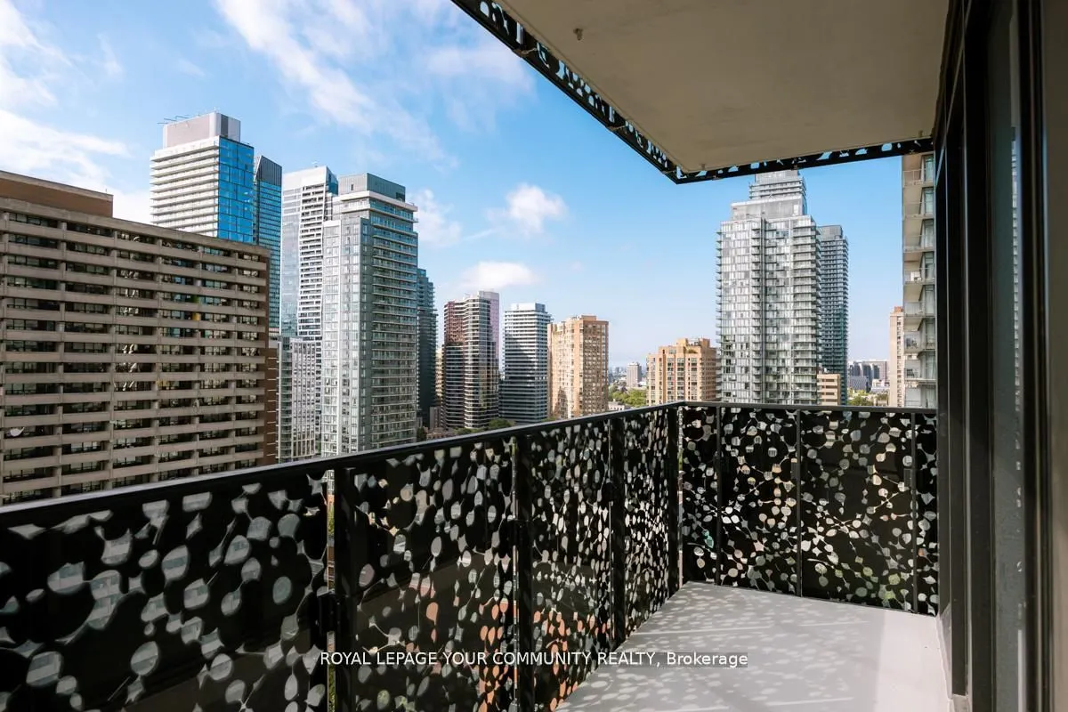 55 Charles Street E, #1706