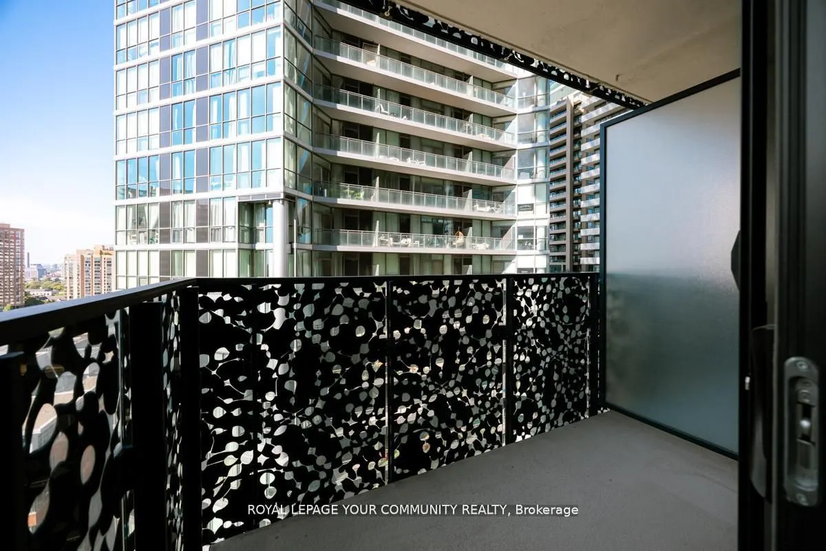 55 Charles Street E, #1706