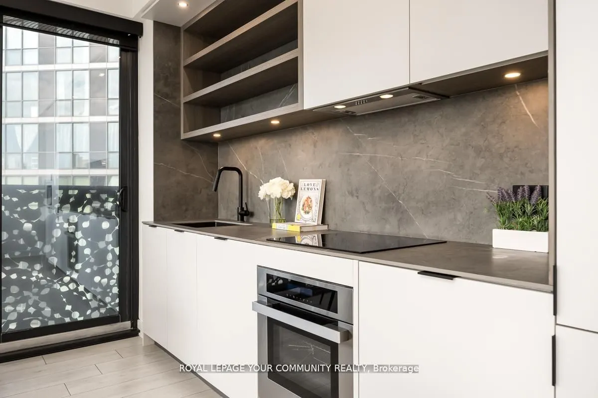 55 Charles Street E, #1706