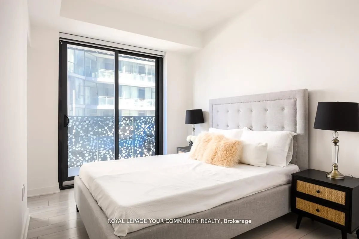 55 Charles Street E, #1706