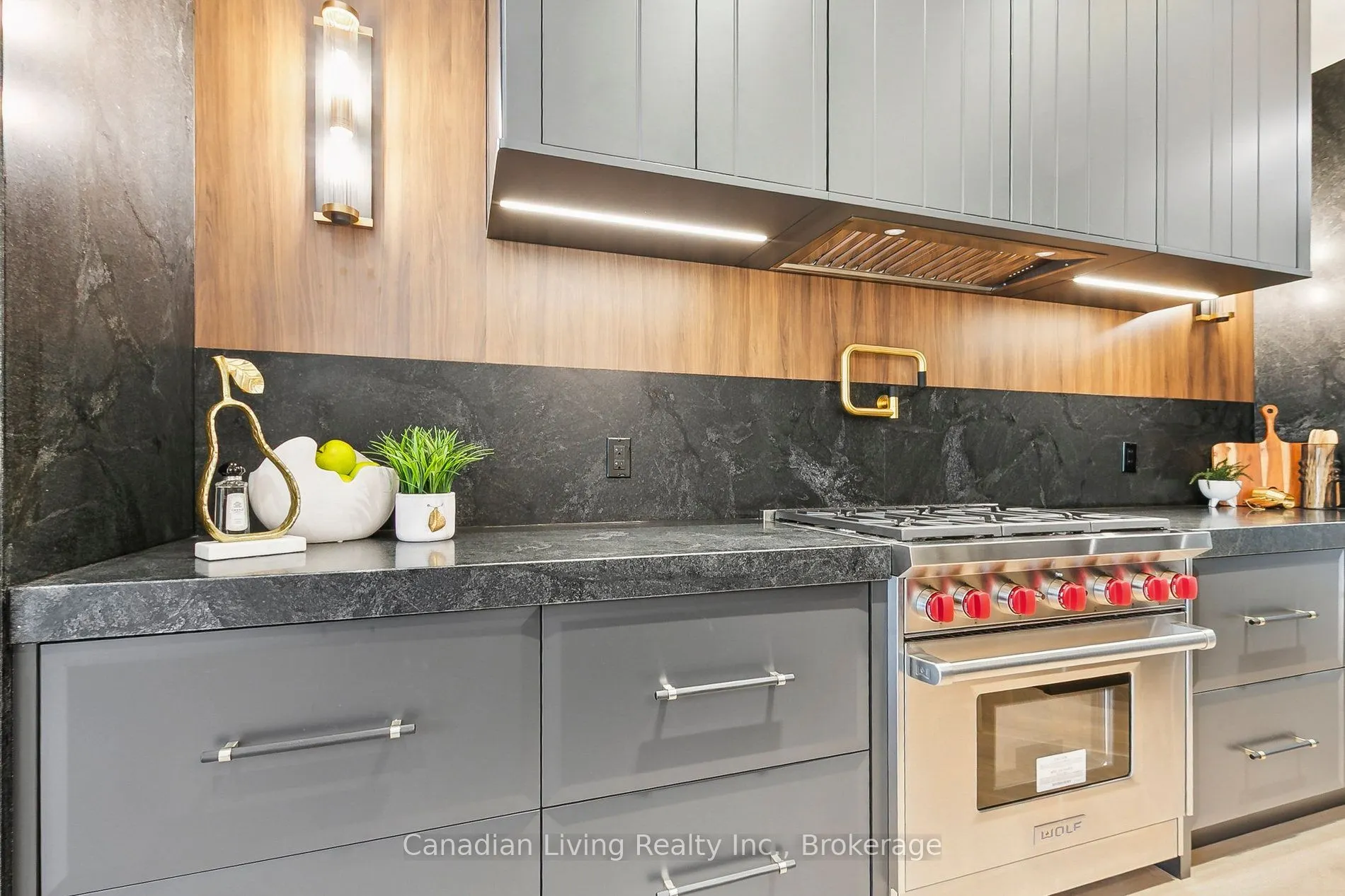 12 Otter Crescent