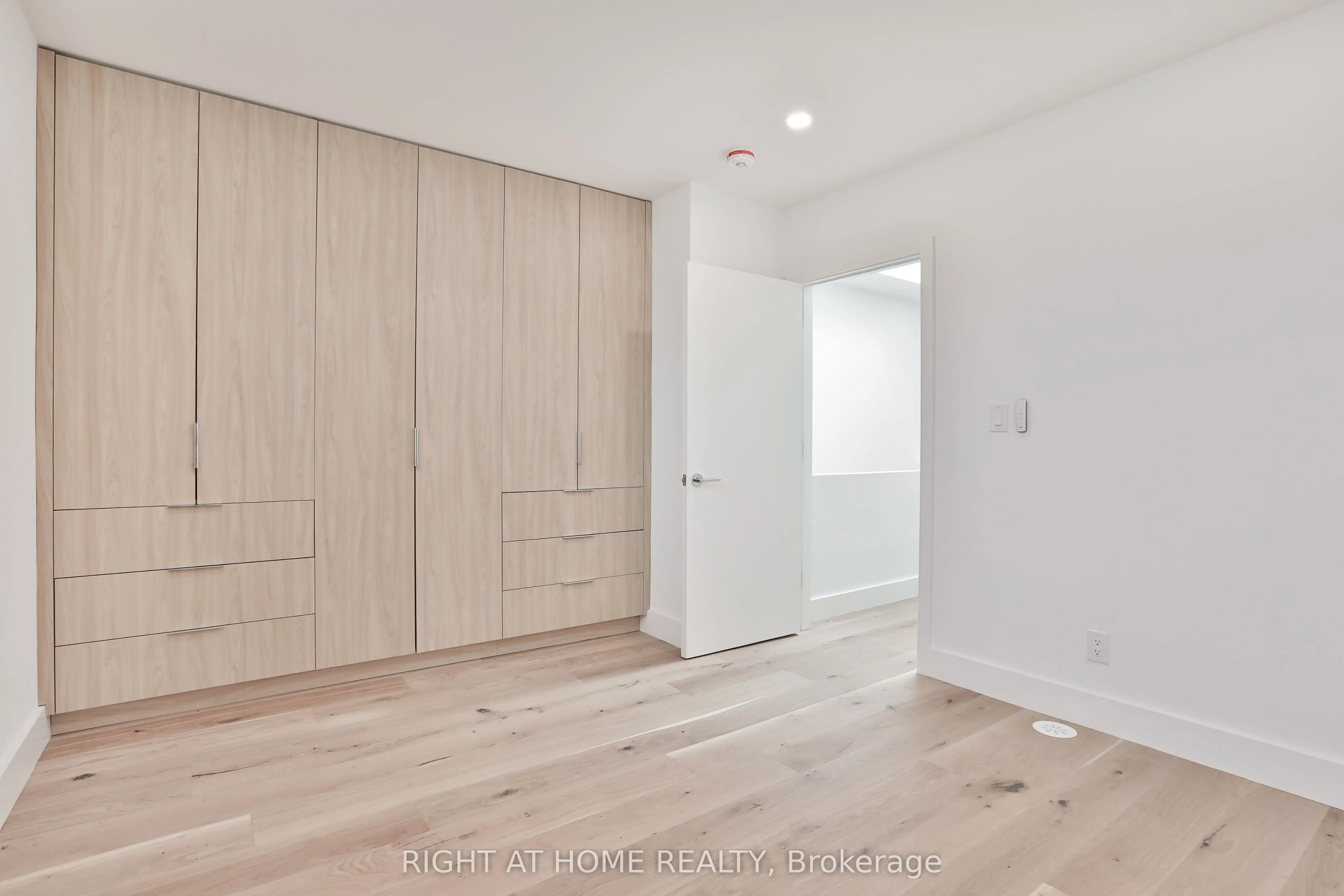 68 Foxley Street, #Laneway - Unit #4