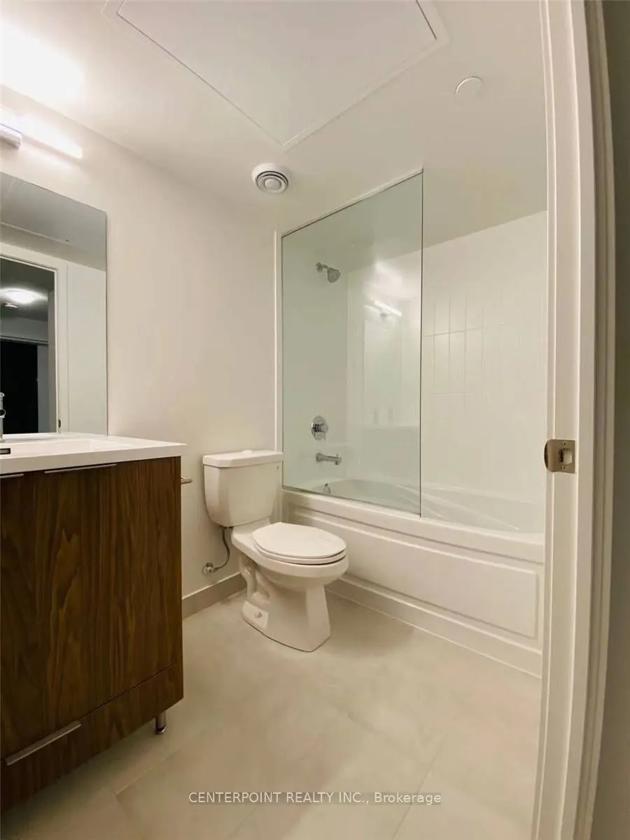 60 Shuter Street, #1808