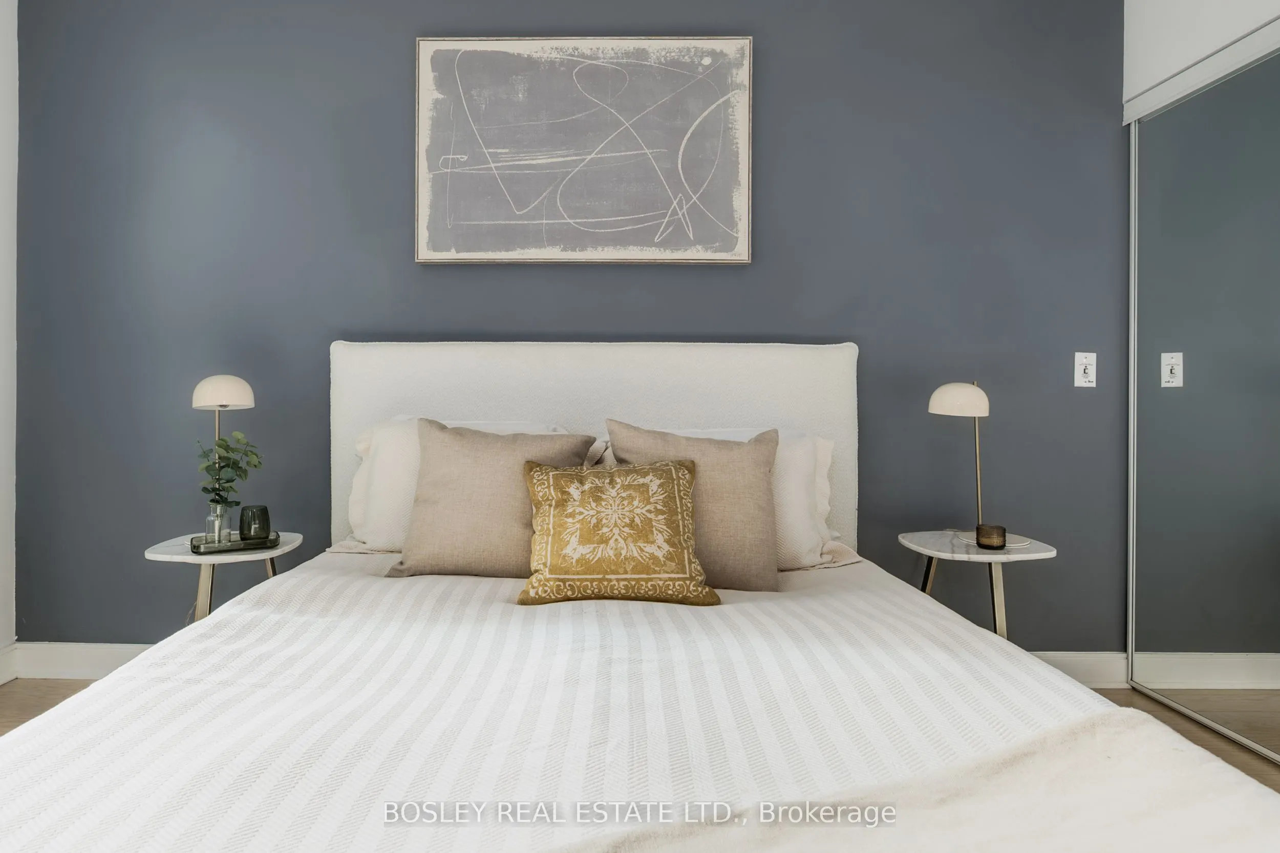 88 Broadway Avenue, #711