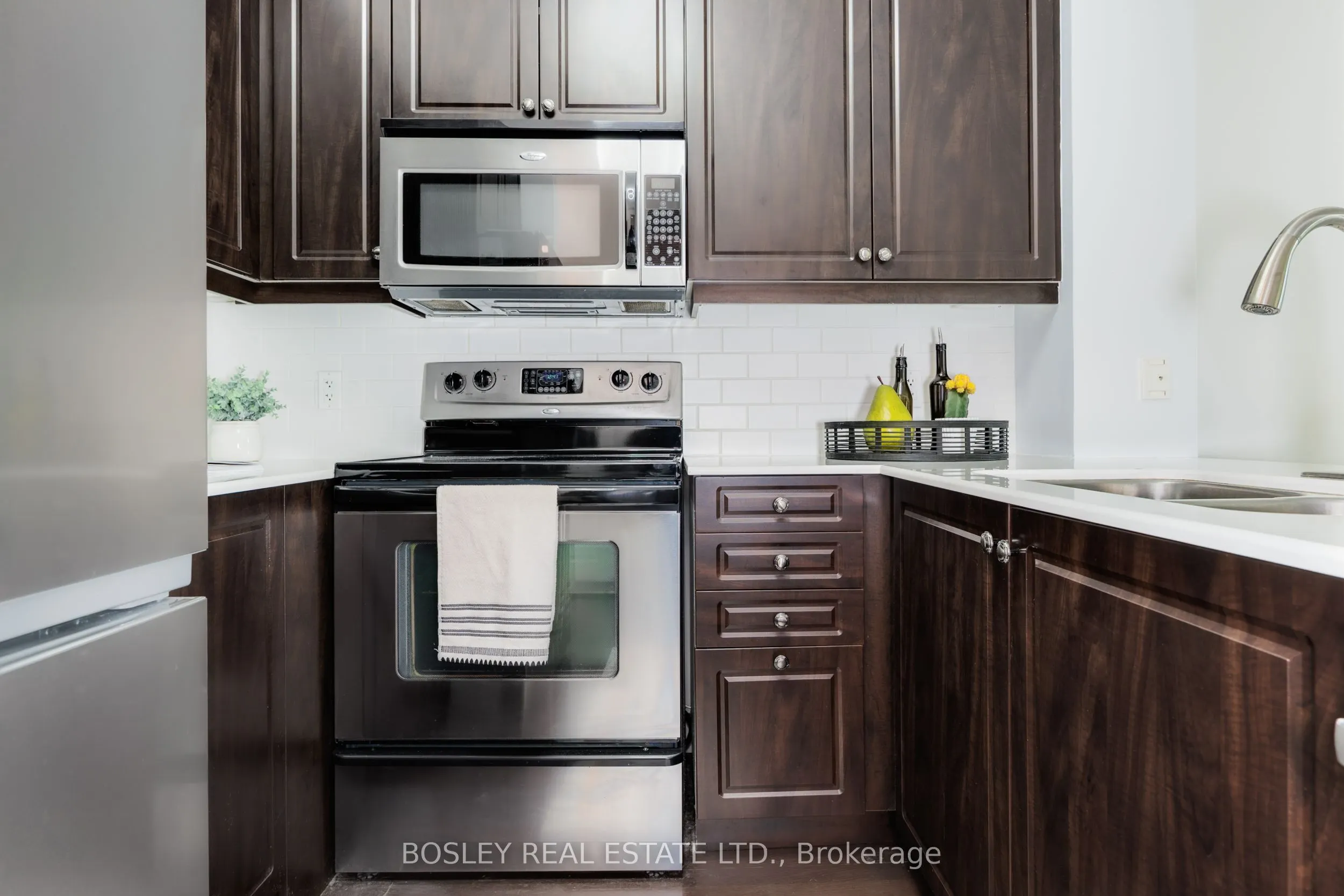 88 Broadway Avenue, #711