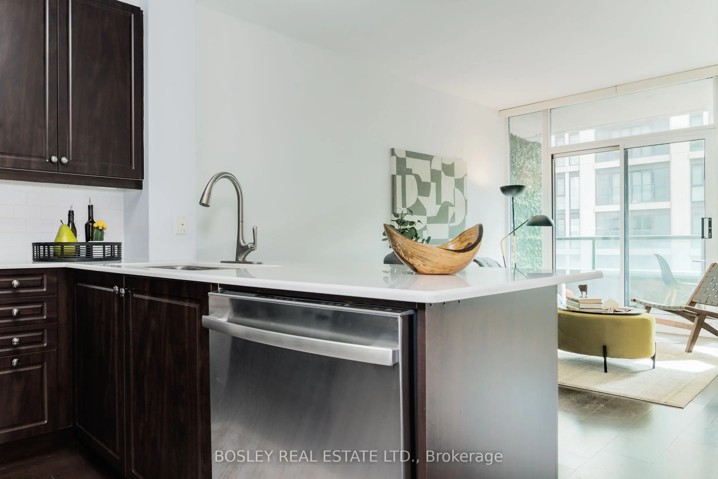 88 Broadway Avenue, #711