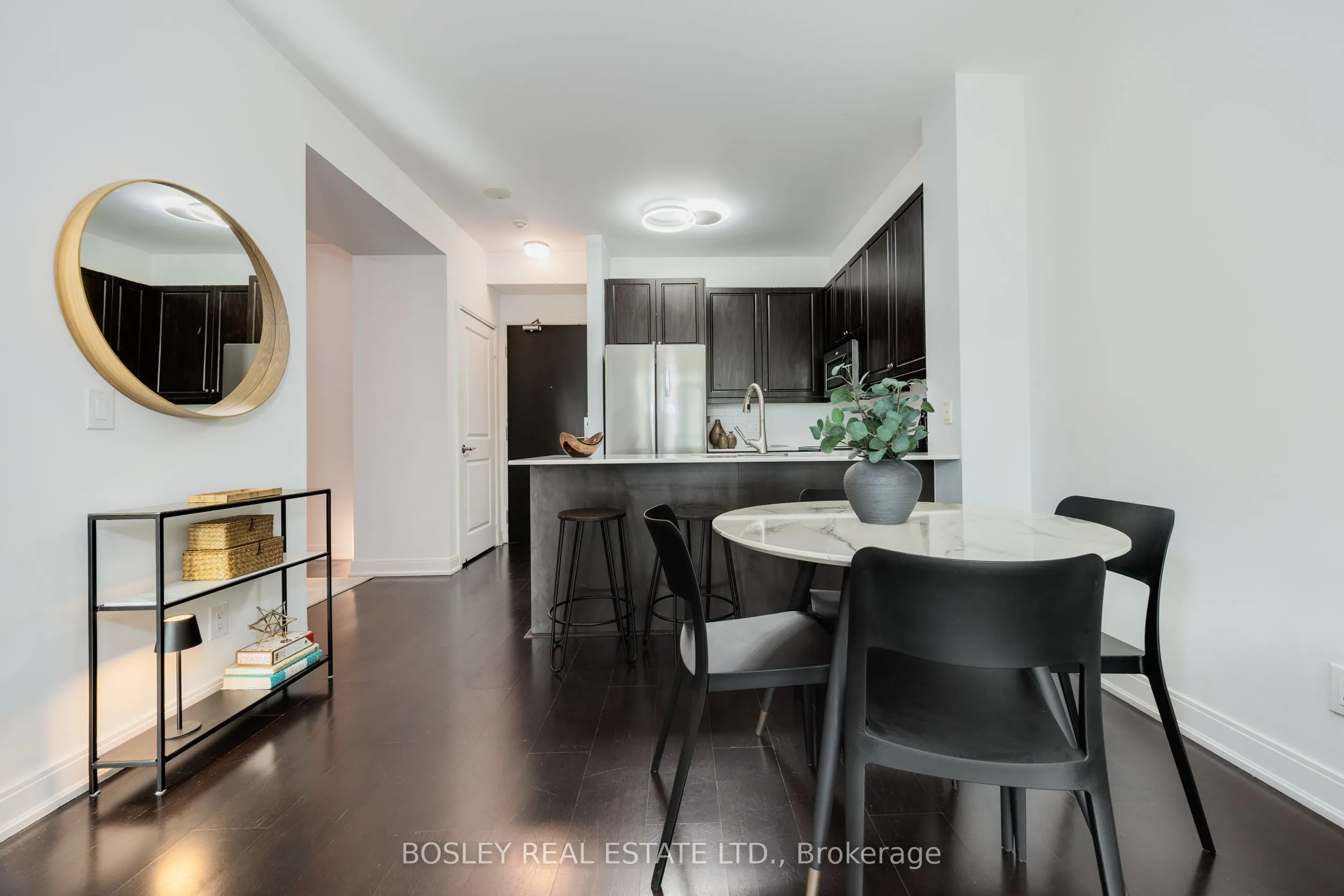 88 Broadway Avenue, #711