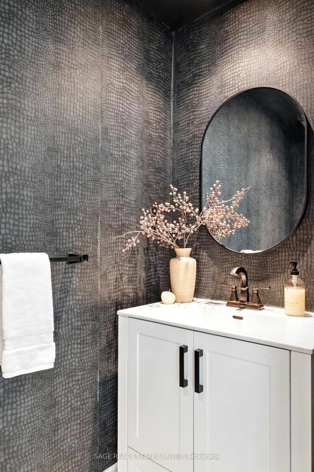 6 Pirandello Street, #TH5