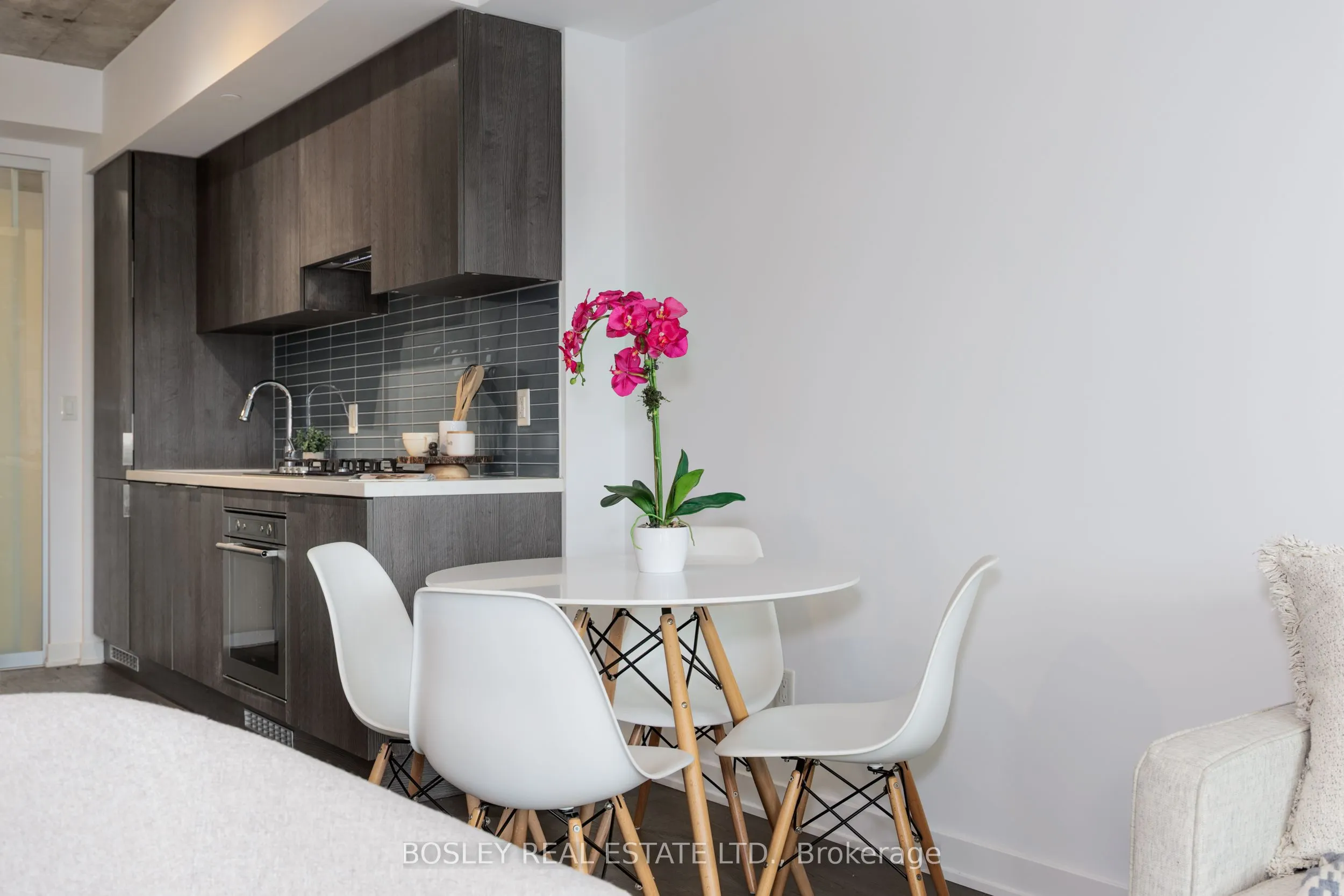 109 Ossington Avenue, #312