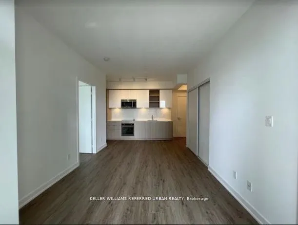 50 Ordnance Street, #812