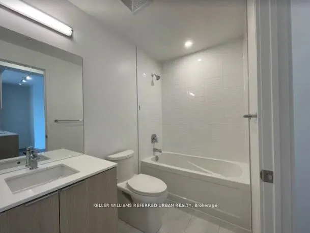 50 Ordnance Street, #812