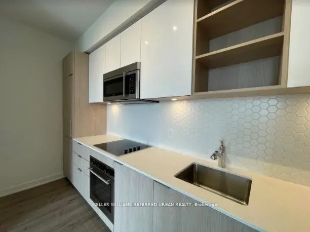 50 Ordnance Street, #812