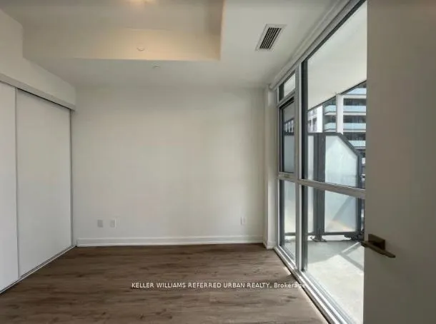 50 Ordnance Street, #812