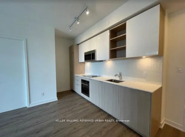 50 Ordnance Street, #812