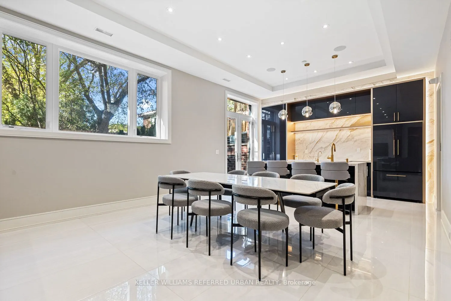 90 Glen Rush Boulevard