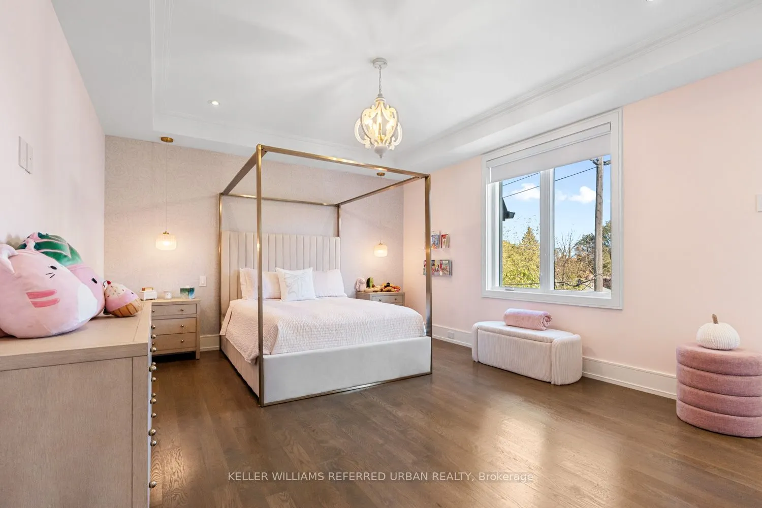 90 Glen Rush Boulevard