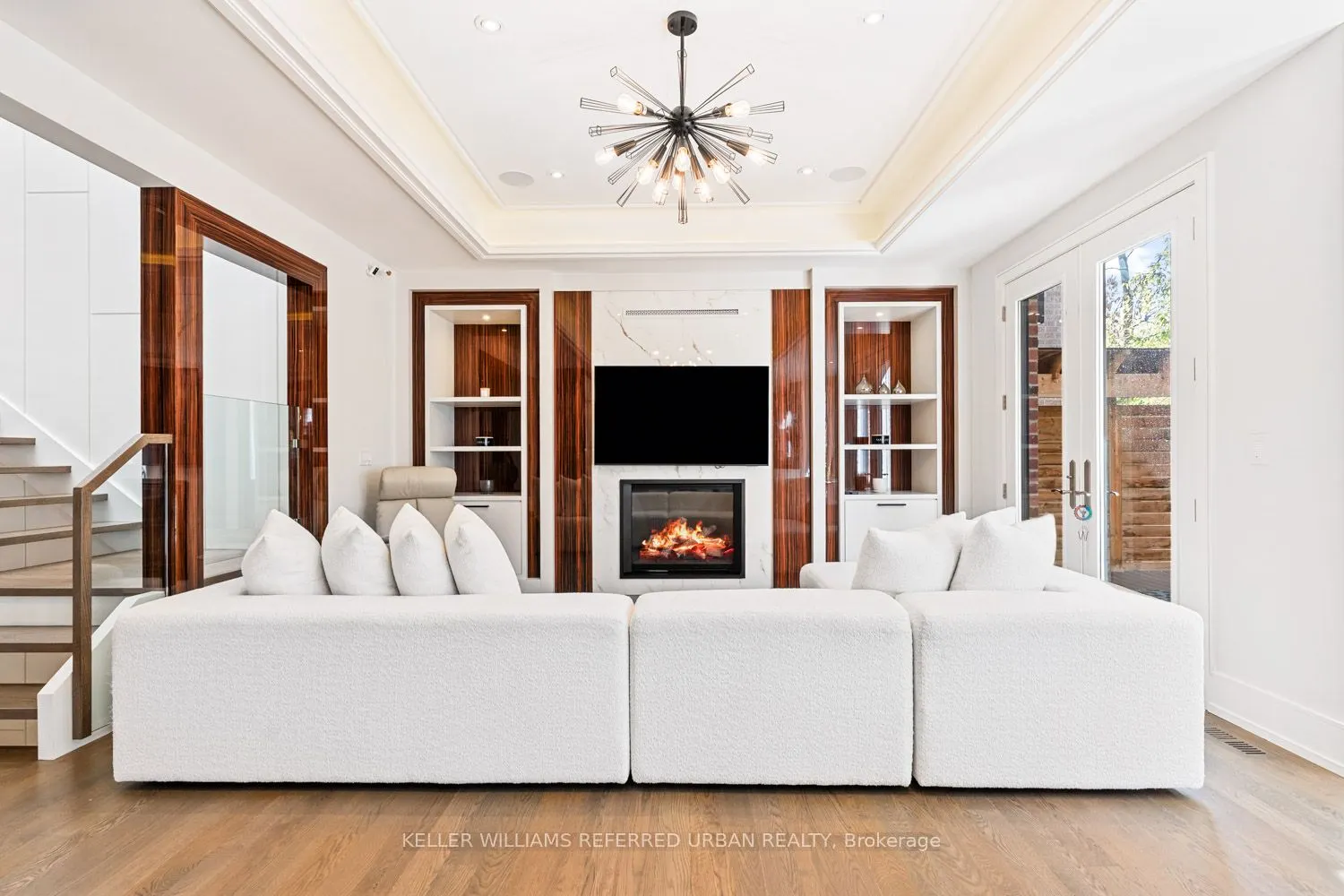 90 Glen Rush Boulevard