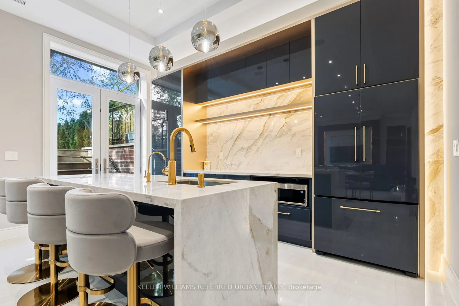 90 Glen Rush Boulevard