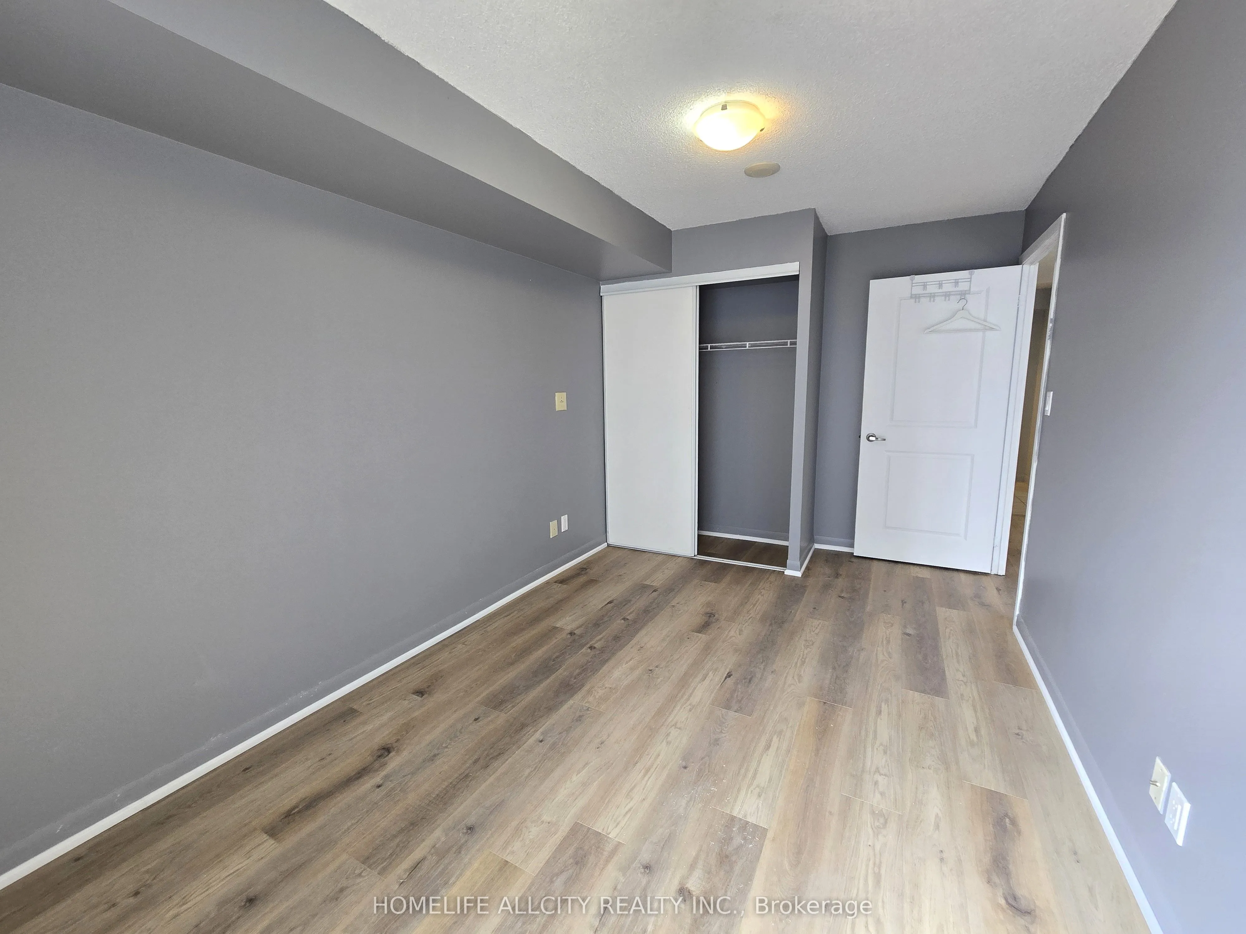 5791 Yonge Street, #2001