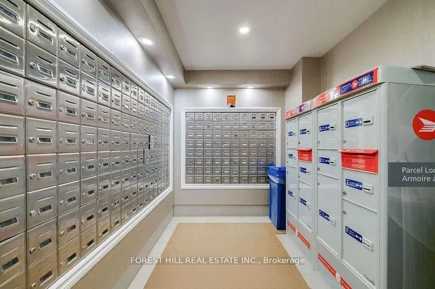 1555 Finch Avenue E, #902