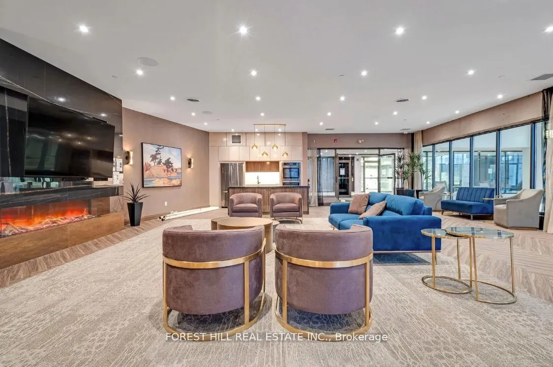 1555 Finch Avenue E, #902