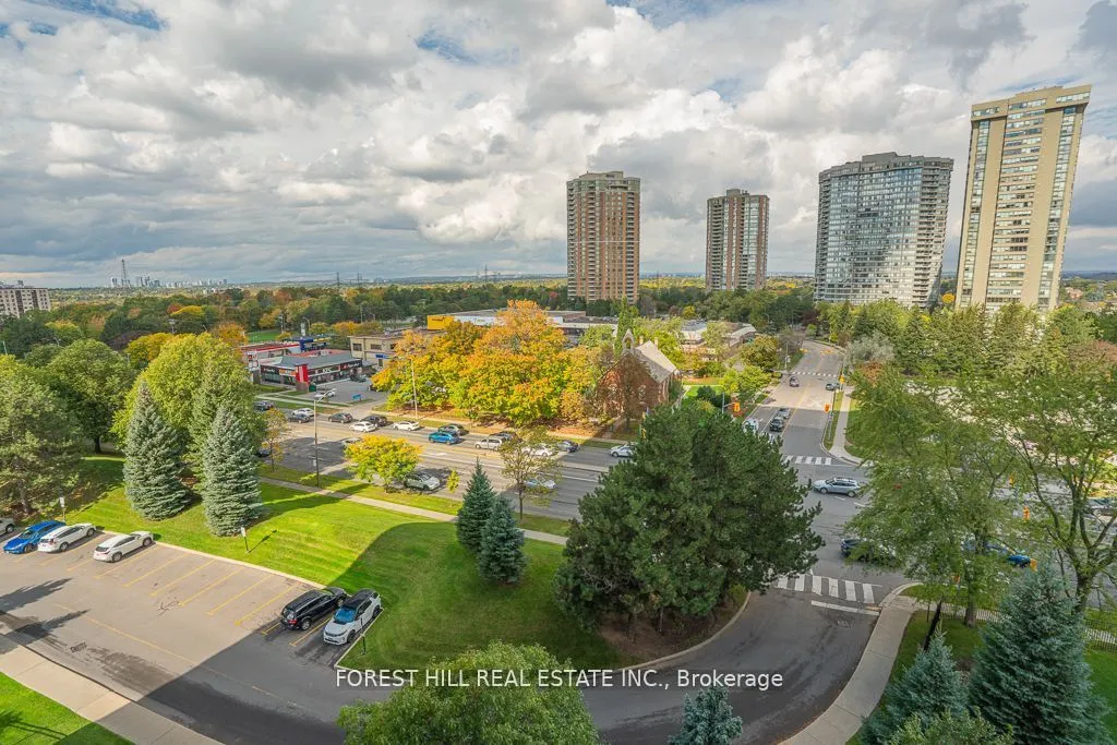 1555 Finch Avenue E, #902