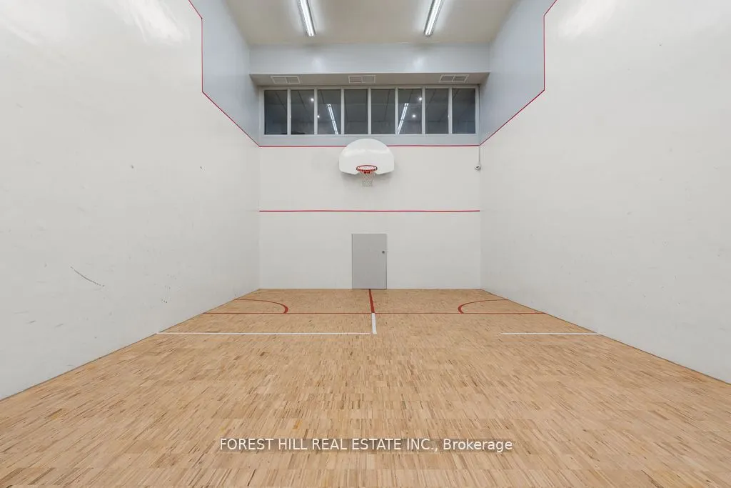 1555 Finch Avenue E, #902