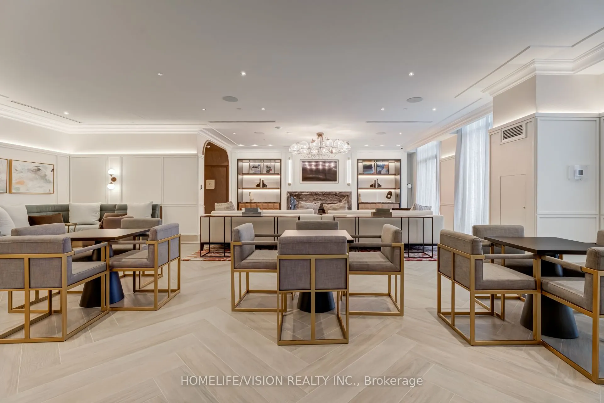 30 Inn On The Park Drive, #910