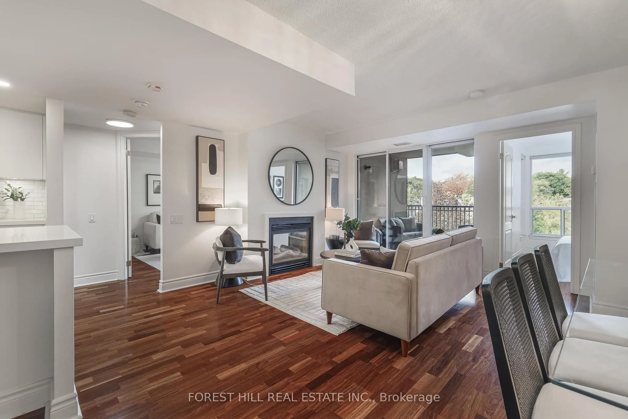 2 Alexandra Boulevard, #407