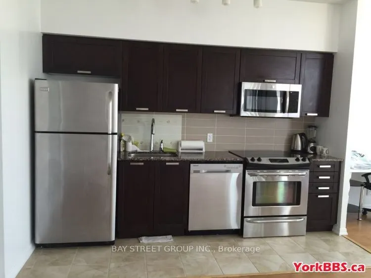 832 Bay Street W #3602