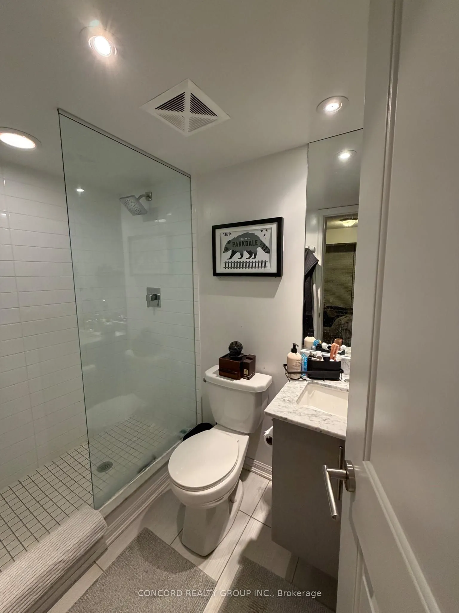 35 Bastion Street, #303