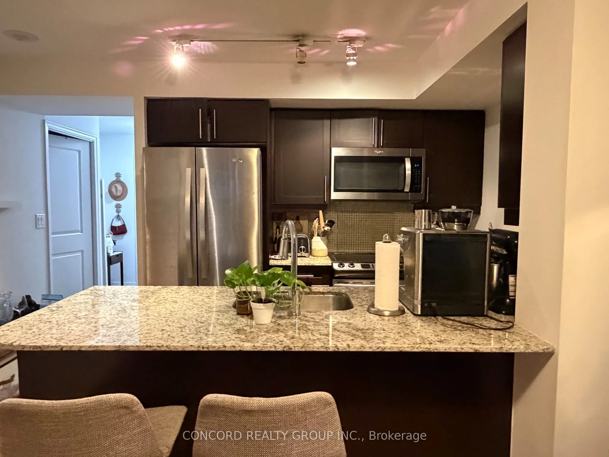 35 Bastion Street, #303