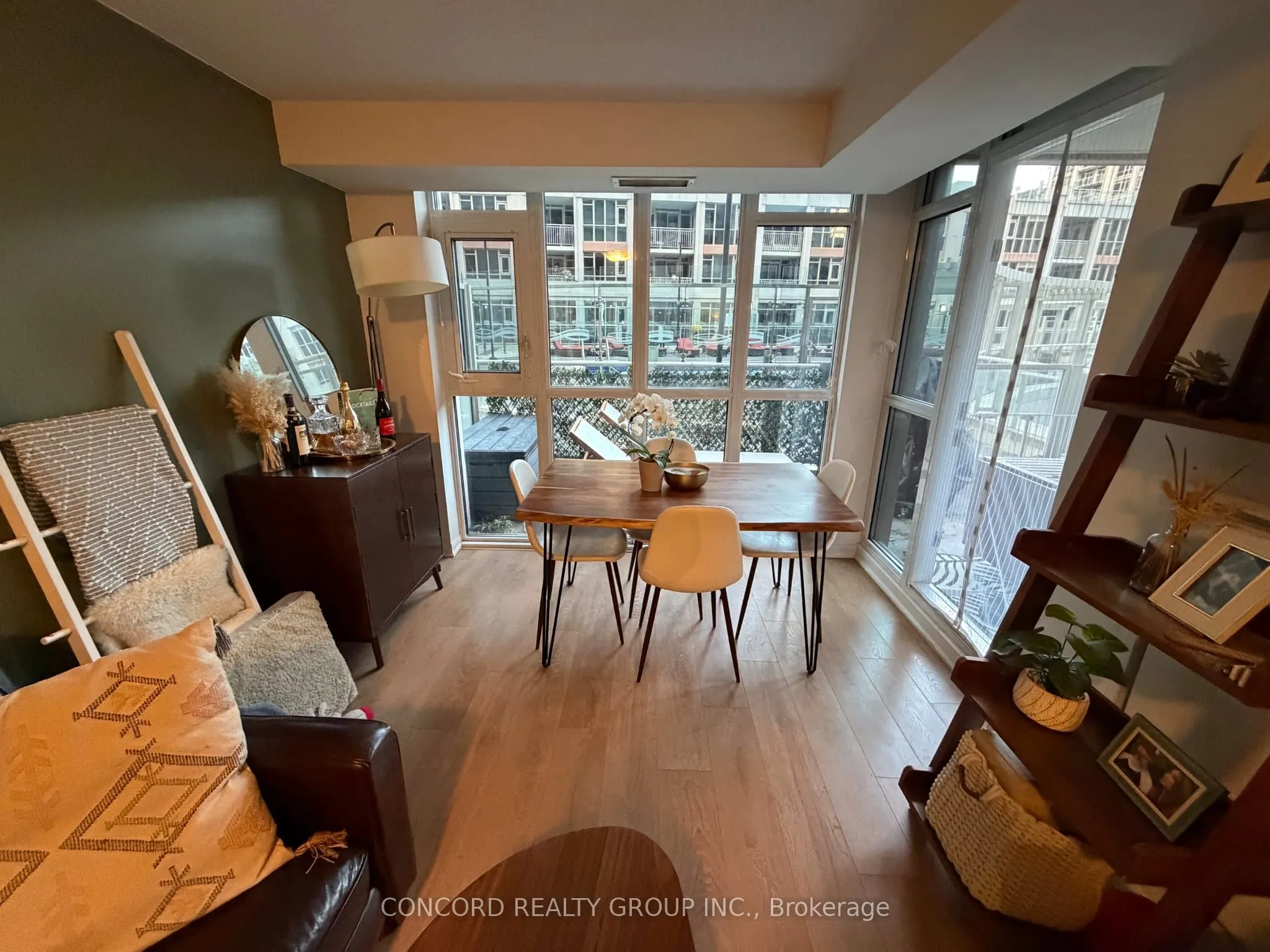 35 Bastion Street, #303