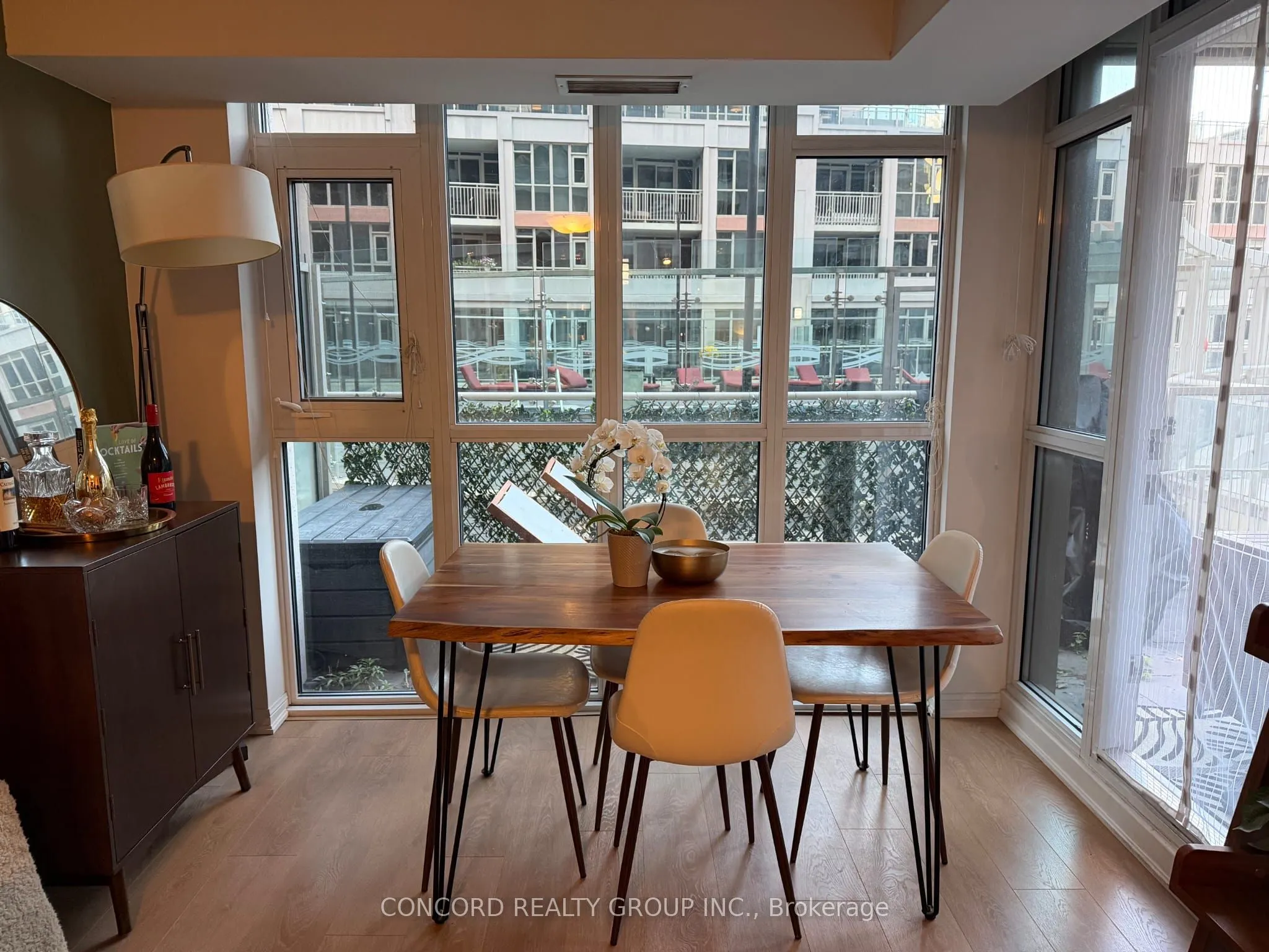 35 Bastion Street, #303