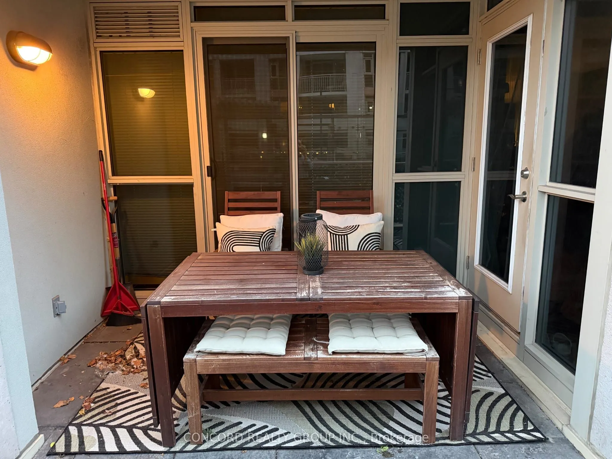 35 Bastion Street, #303