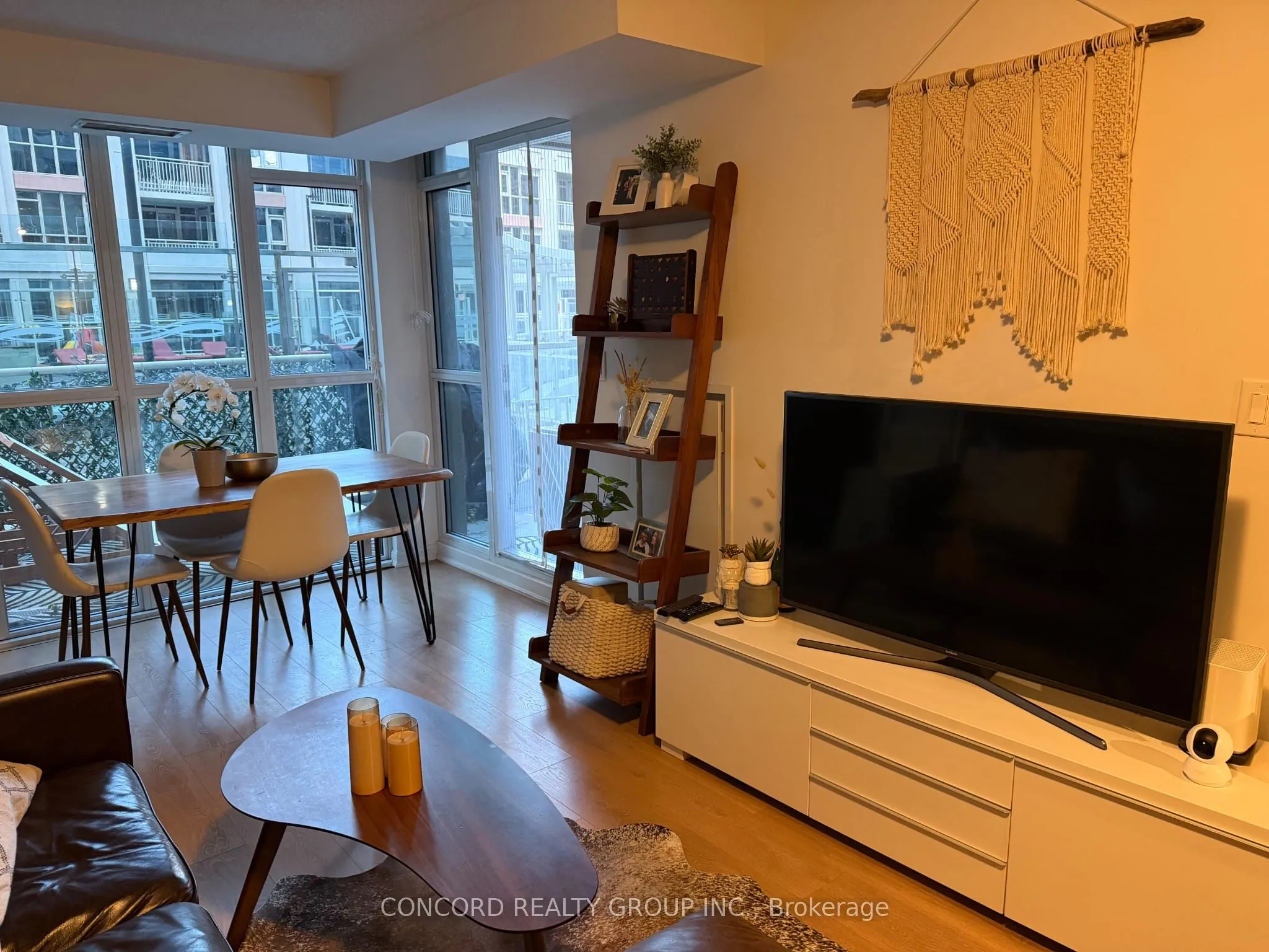 35 Bastion Street, #303