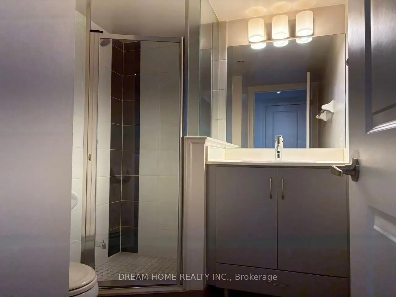 5168 Yonge Street, #1906